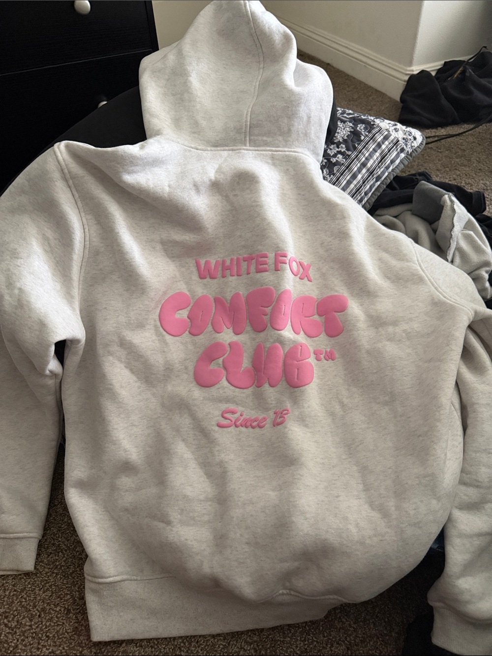 White fox L/XL hoodie